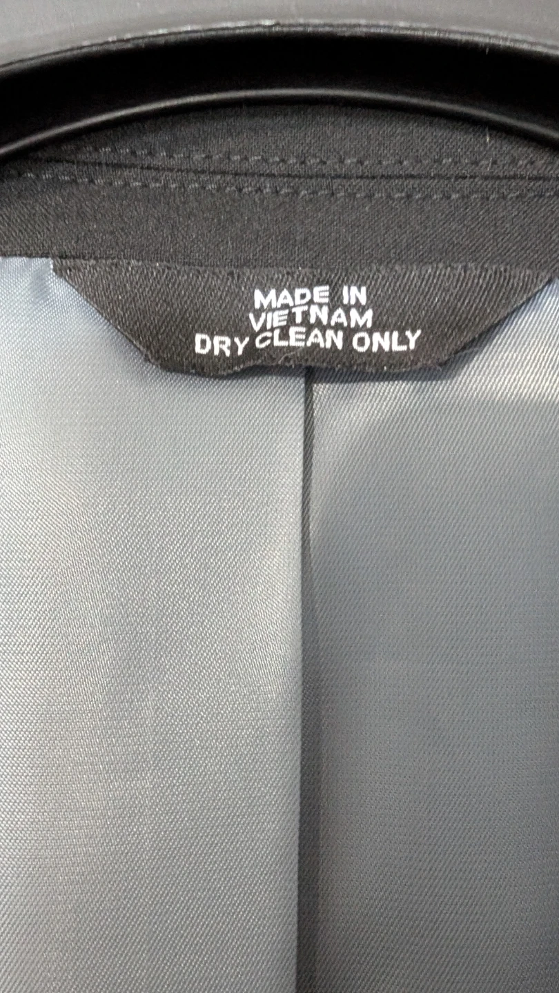 J.M. Haggar Men's Slim Fit Black Suit Jacket and Pants - photo 4