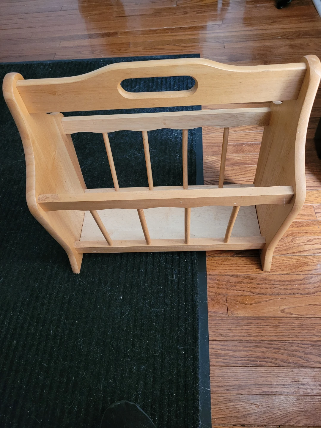 Wooden Magazine Rack with Handle