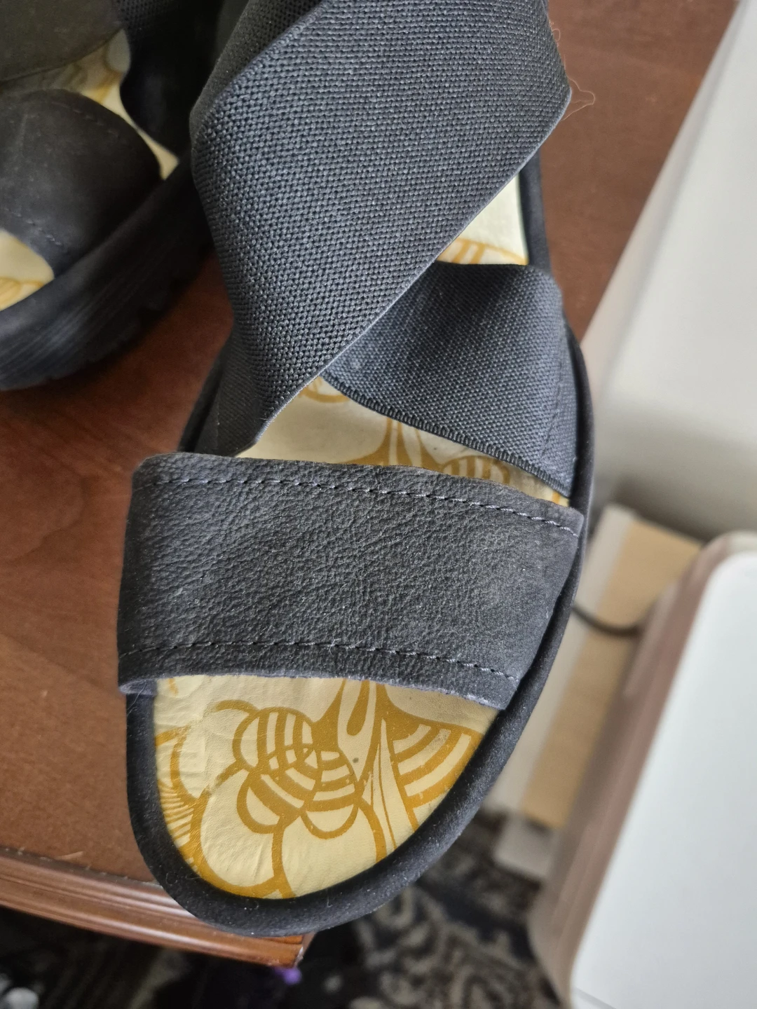 FLY LONDON Black Wedge Sandals Size 38 - photo 4