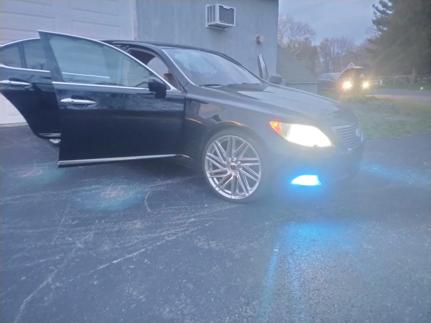 2007 Black Lexus LS 460 Custom Wheels