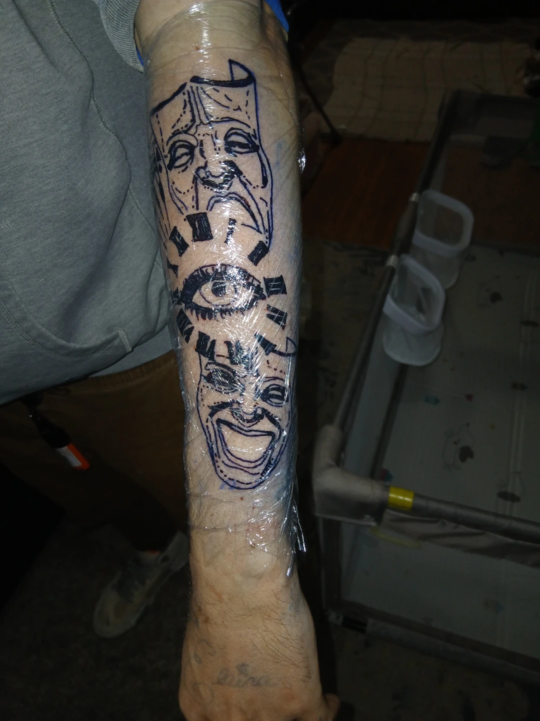 Tattoos for a ps4 pro or a xbox series s send ur offers - photo 2