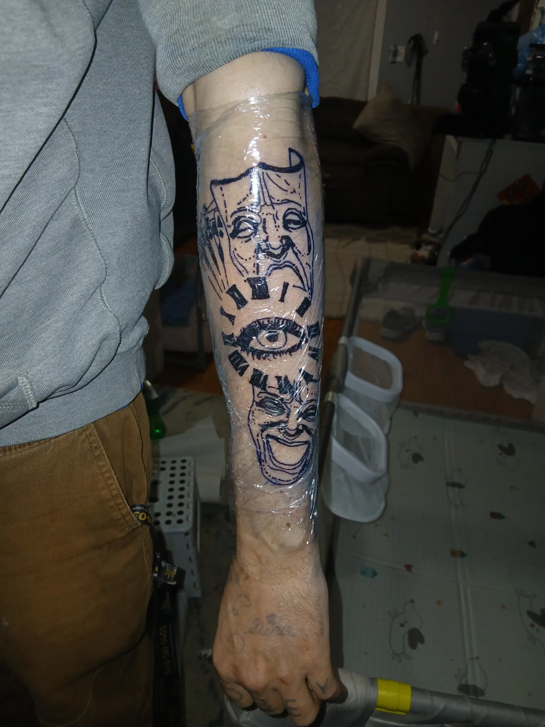 Tattoos for a ps4 pro or a xbox series s send ur offers - photo 5
