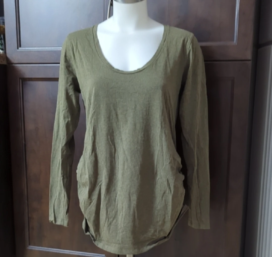 Old Navy Maternity Long Sleeve Ruched Top - Green - Size L - photo 2