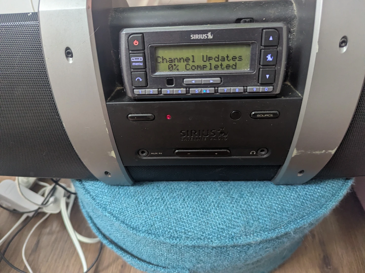 Sirius Satellite Radio Boombox with Remote - photo 2