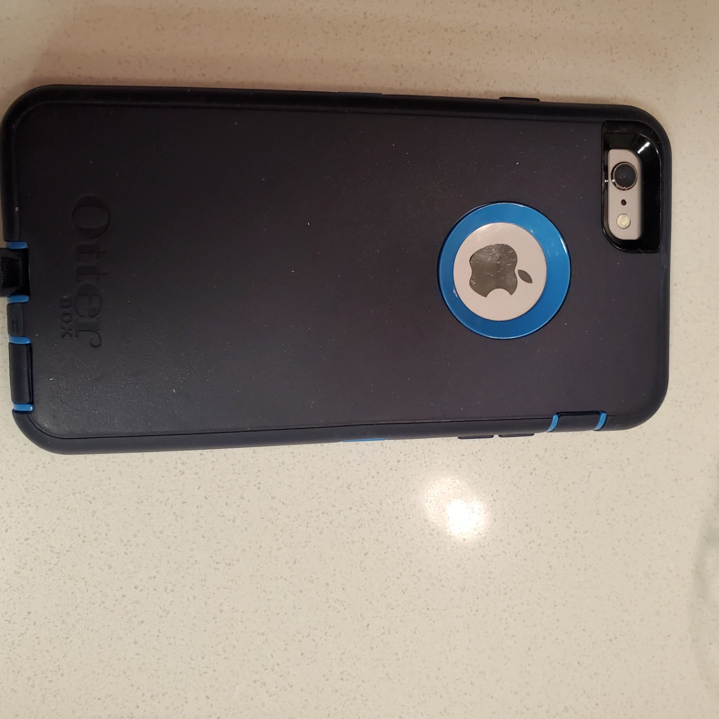iPhone 6S with otterbox - photo 4