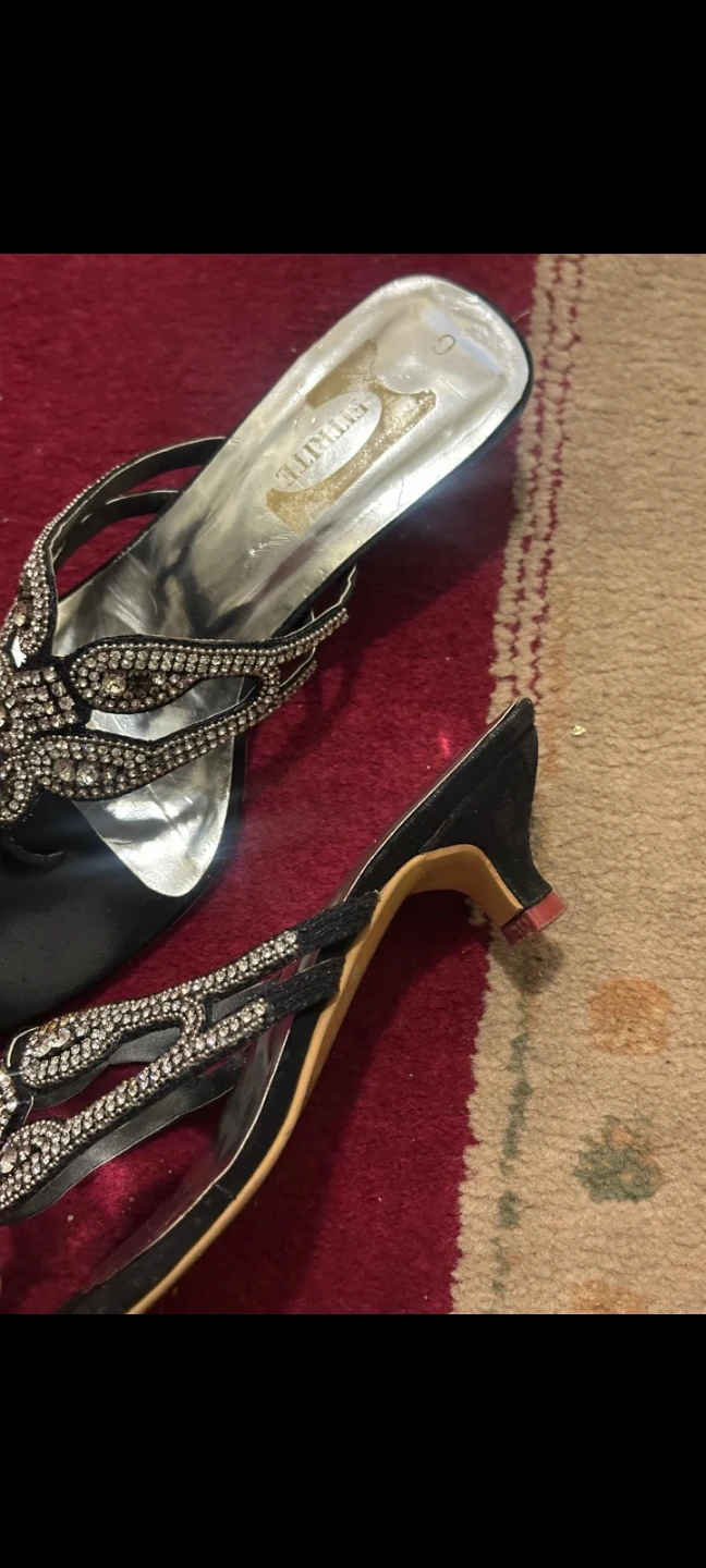 Black embellished heels - photo 2