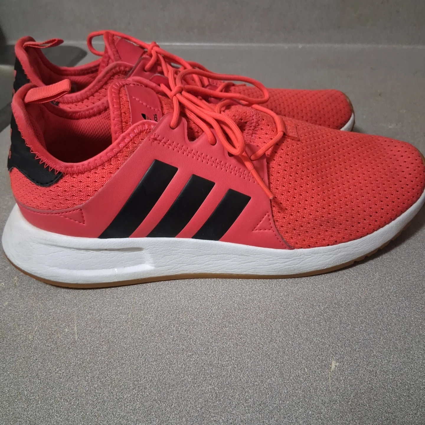 Running shoes