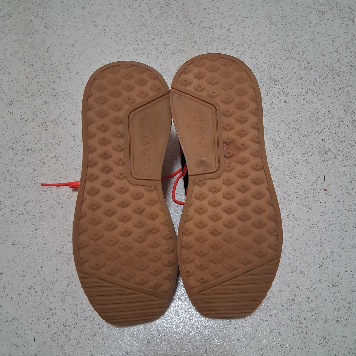 Running shoes - photo 2
