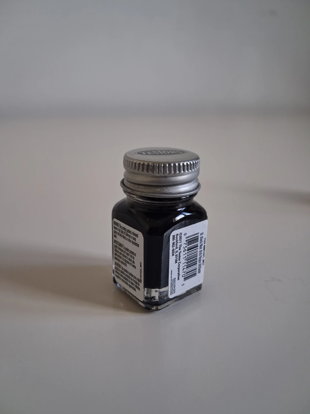 Testors Glossy Black Enamel Paint and Thinner - photo 2