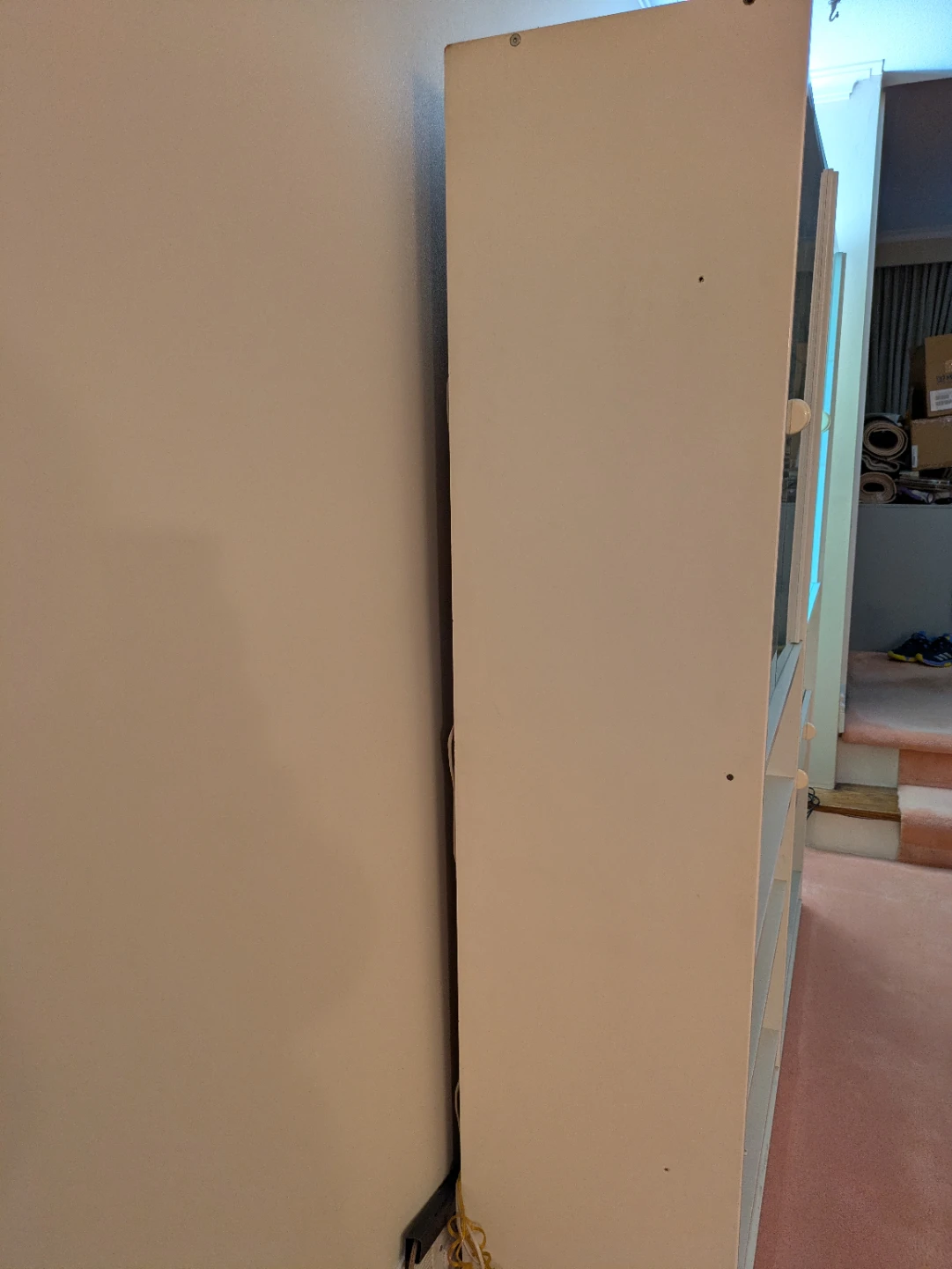 White display cabinet with glass doors and shelves,,,🌱 - photo 3