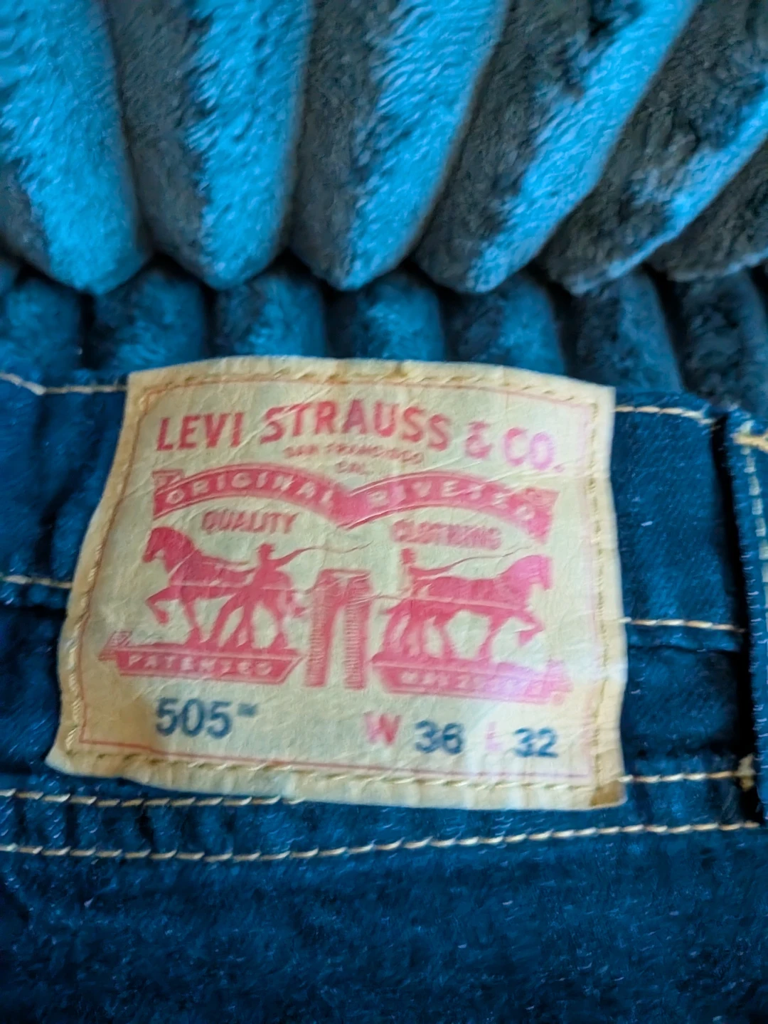 Levi's 505 Dark Wash Jeans - W36 L32 - photo 2