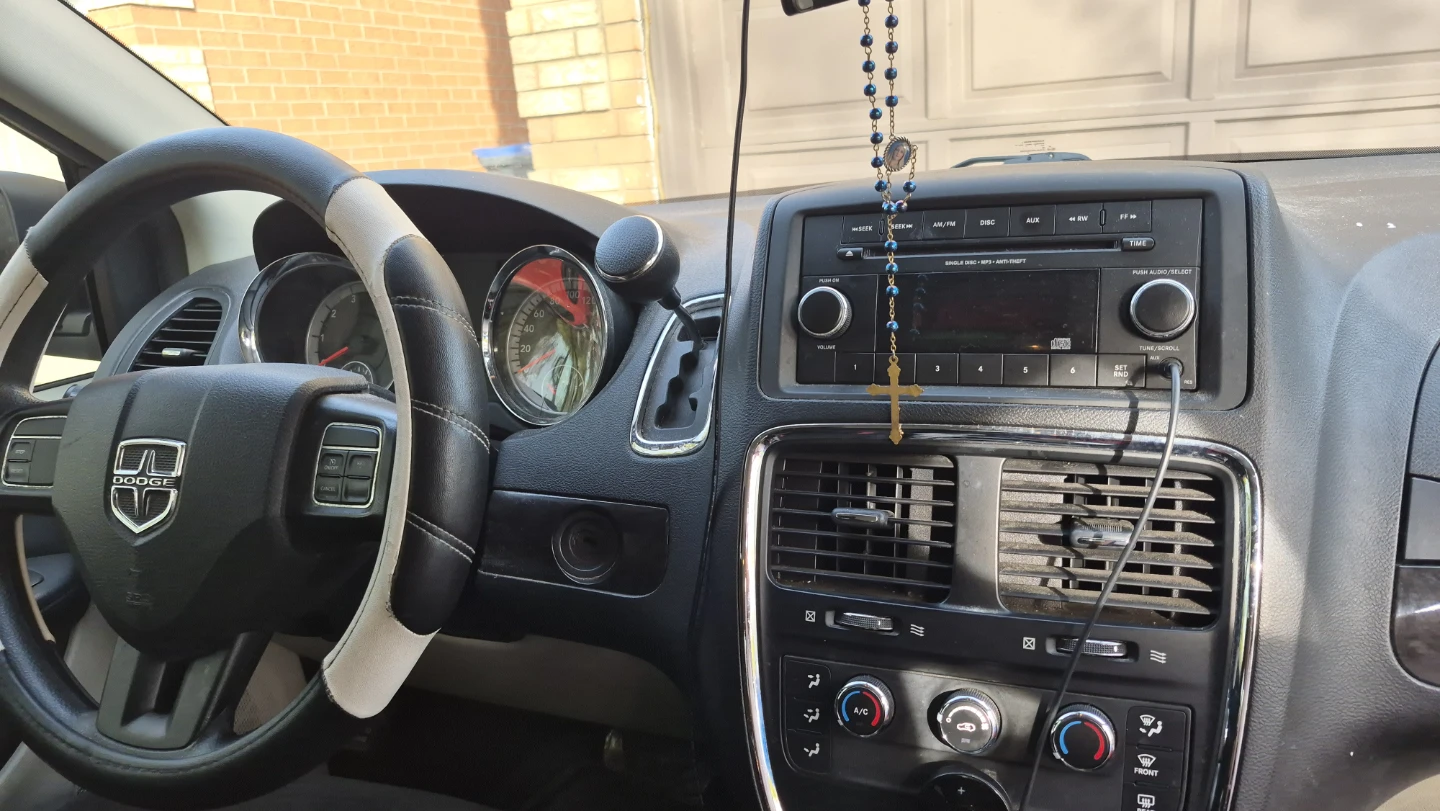 2013 Dodge Grand Caravan SXT - photo 5