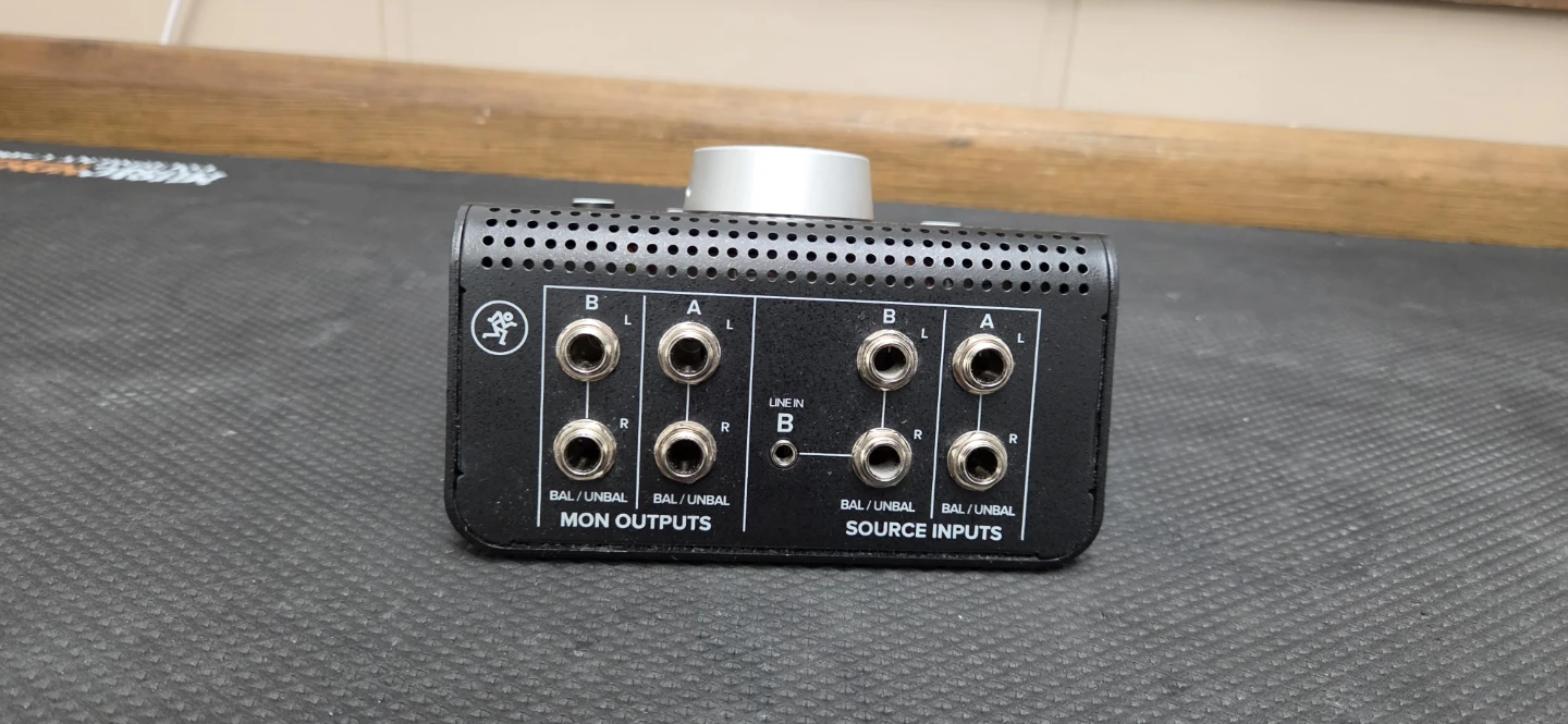Mackie Big Knob Passive Monitor Controller - photo 2