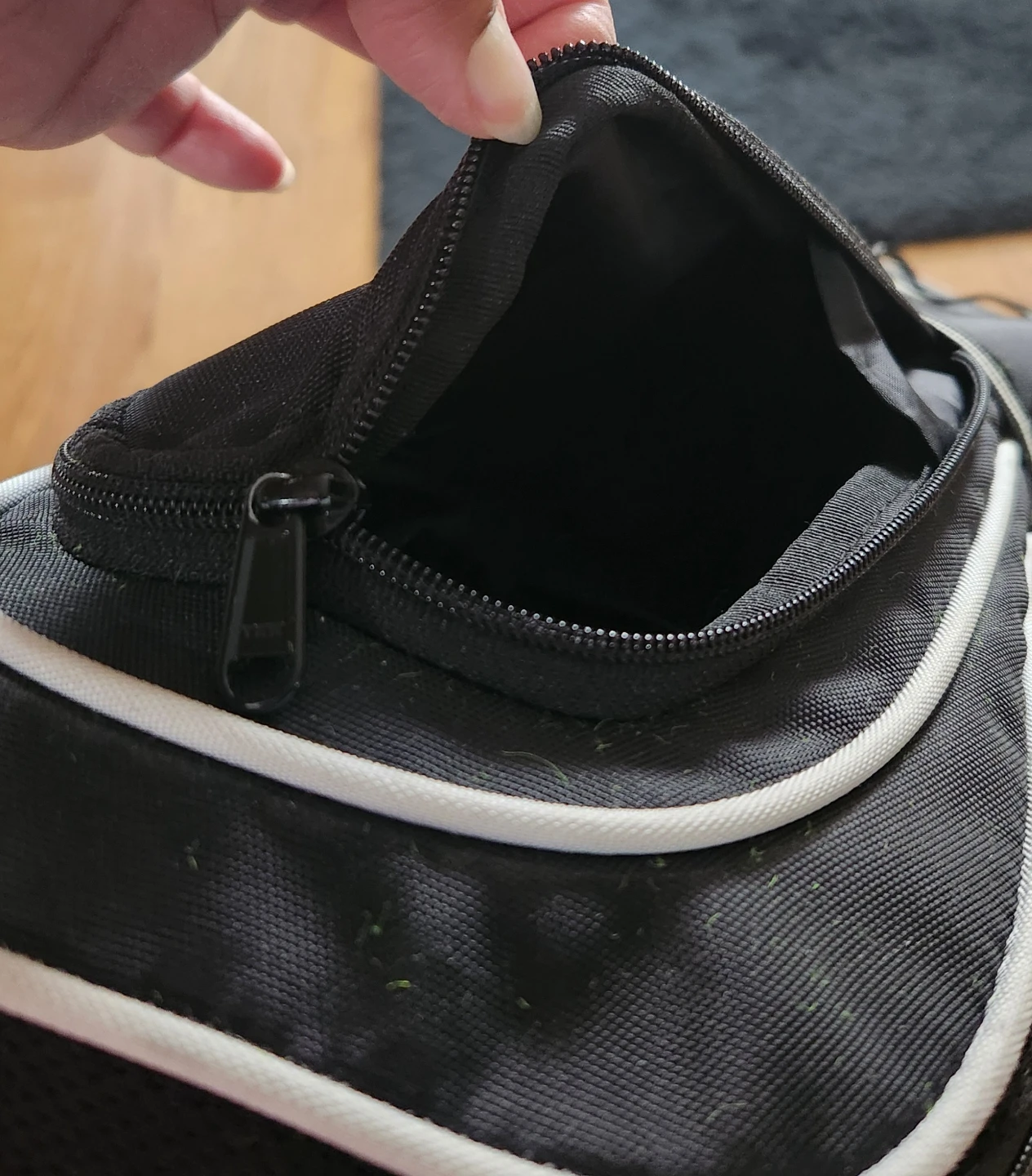 WHACKK Black Backpack for tennis racket - photo 3