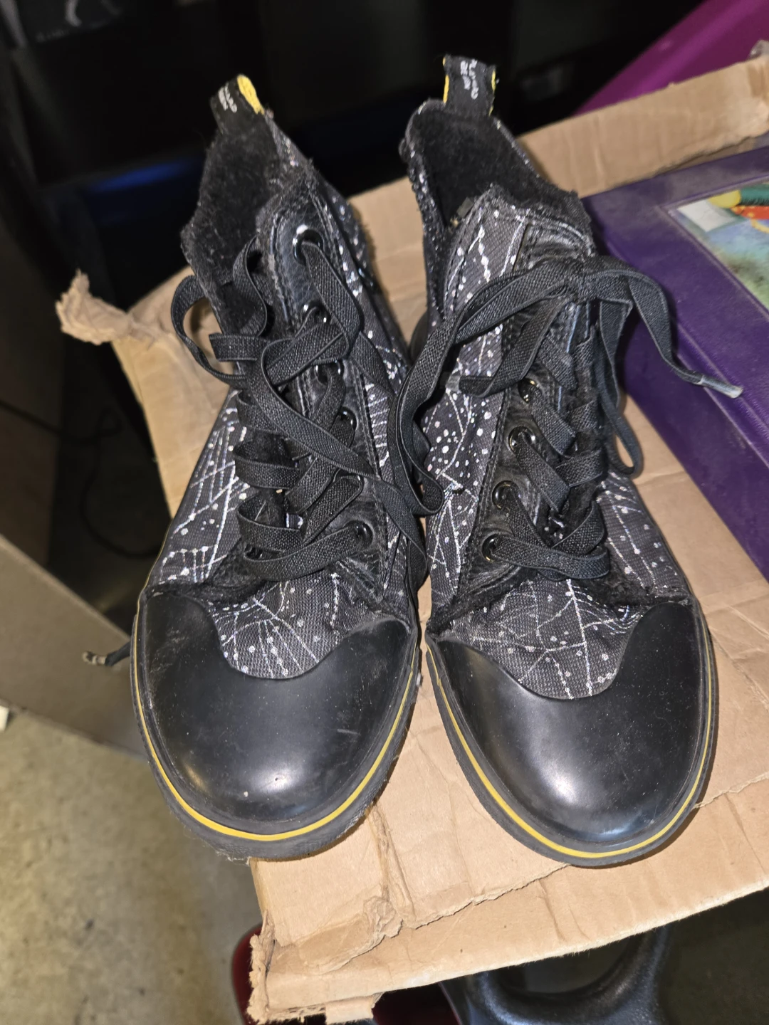 ZAPPED Hi-Top Sneakers Size US 3