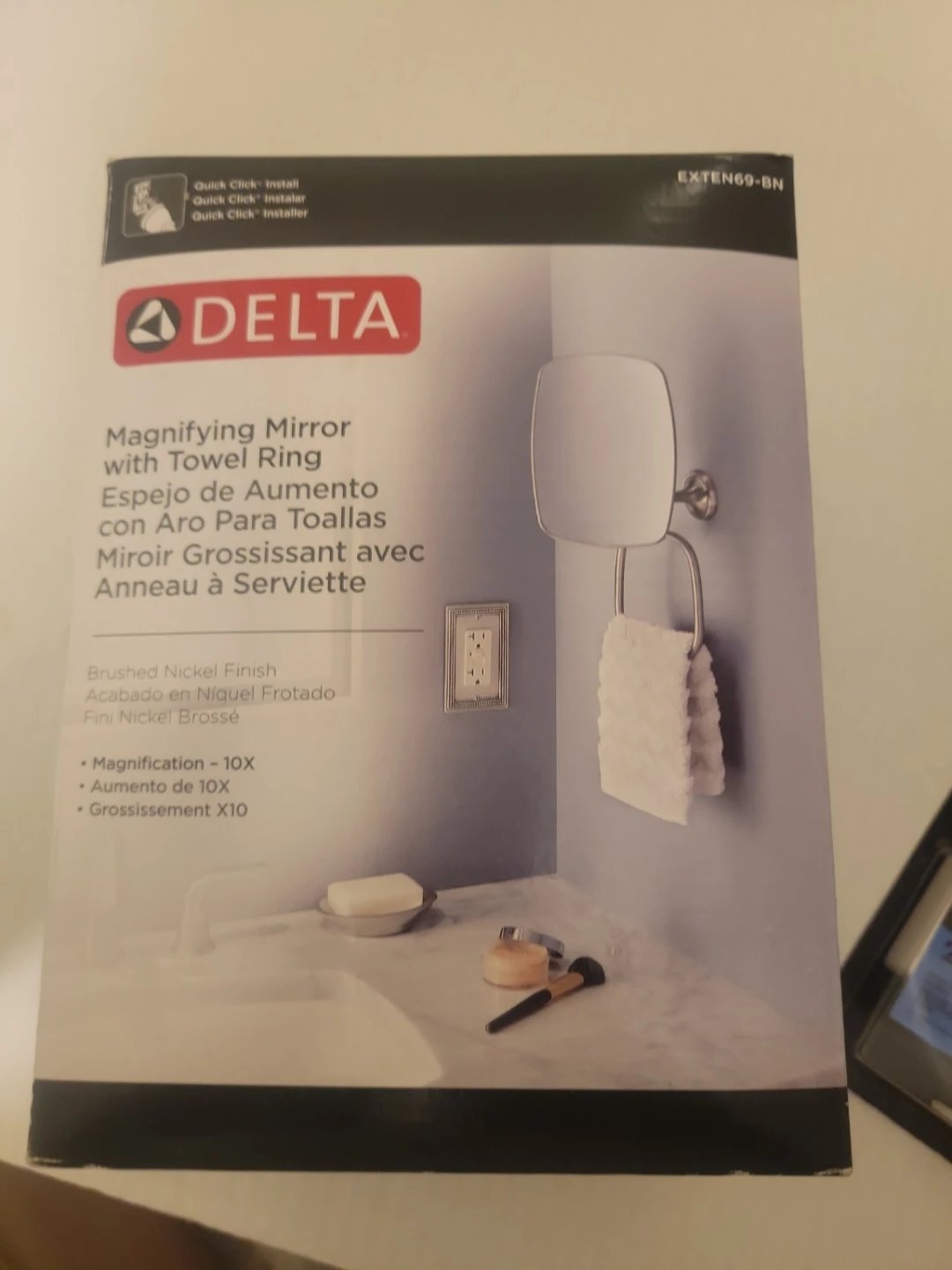 Delta Magnifying mirror with towel ring - photo 3