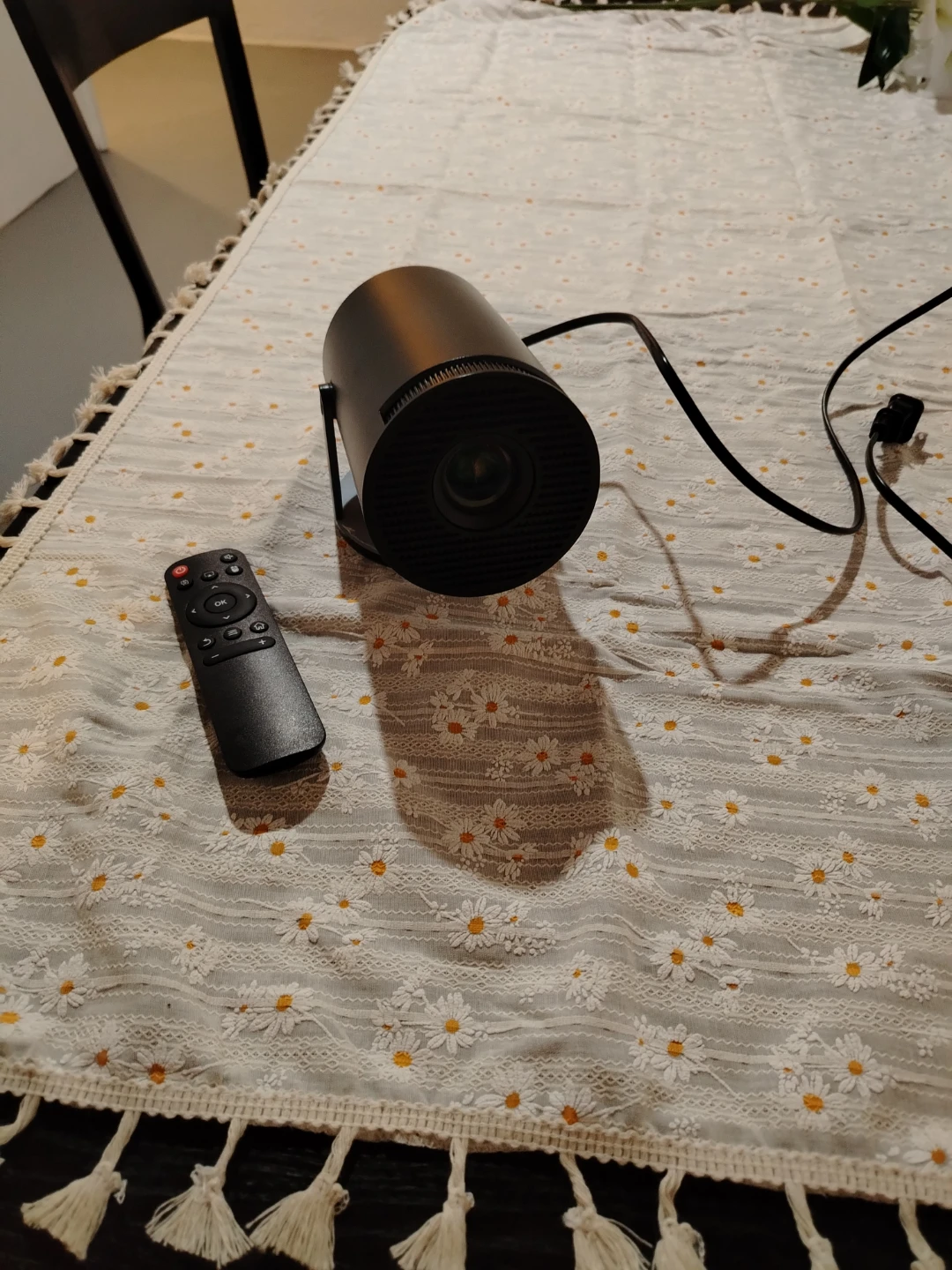 CLOKOWE HY300 PRO Projector