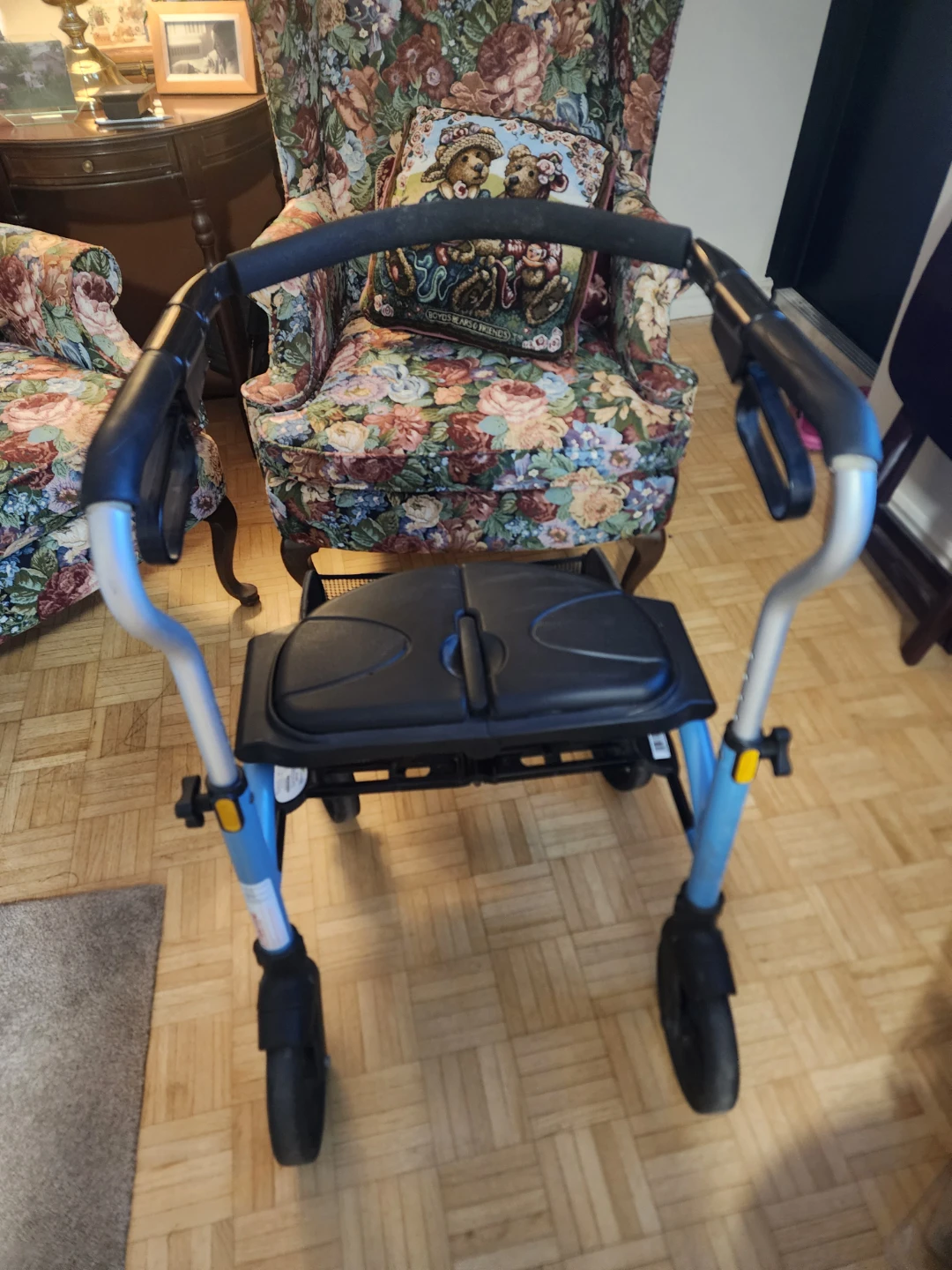 Xpresso Blue Rollator Walker with Seat and Basket $100 Keswick