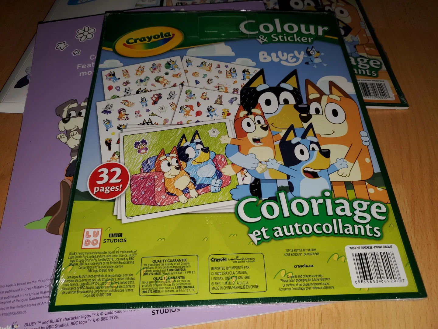 Crayola Bluey Colouring & Fun and Games Book - photo 5