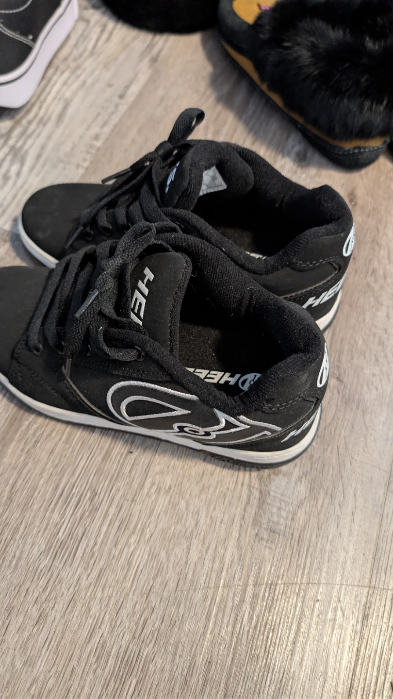 Heelys Propel Black Roller Shoes Youth Size 4 - photo 2