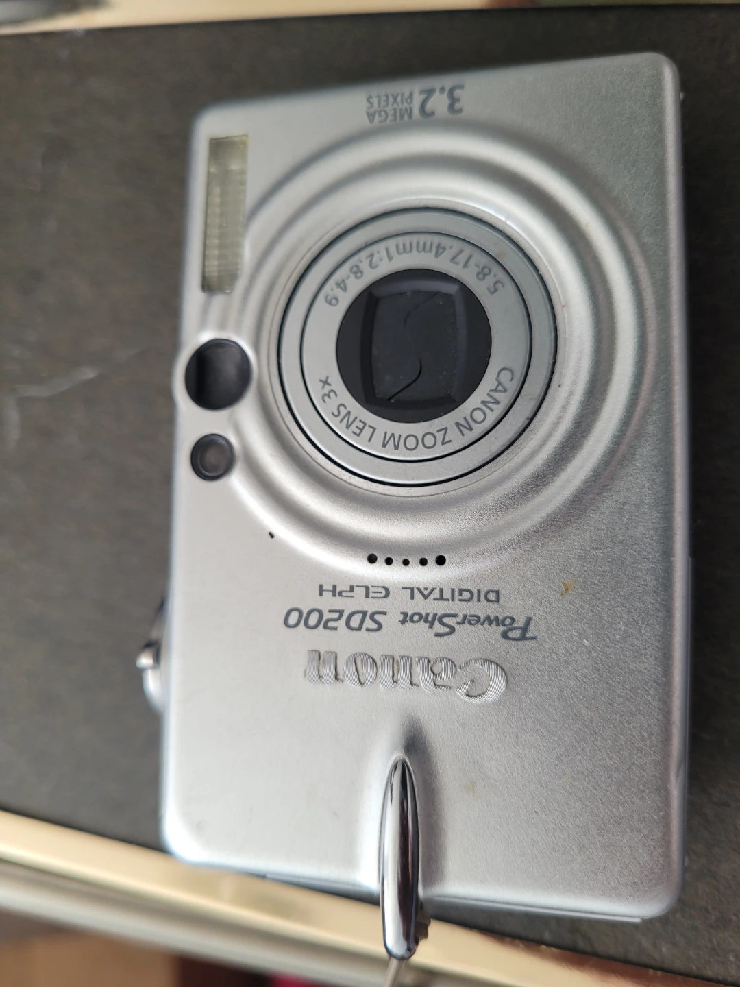 Canon PowerShot & Digital Ca & Kodak EasyShot Camera w/Charger