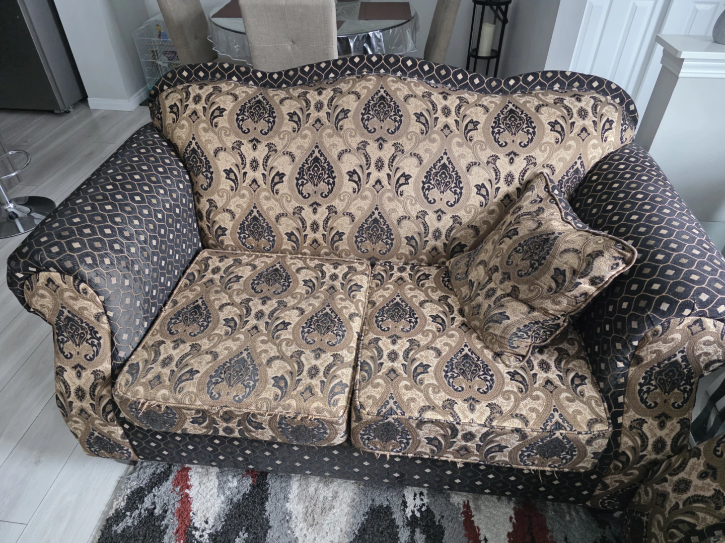 Damask Pattern Sofa with Accent Pillows