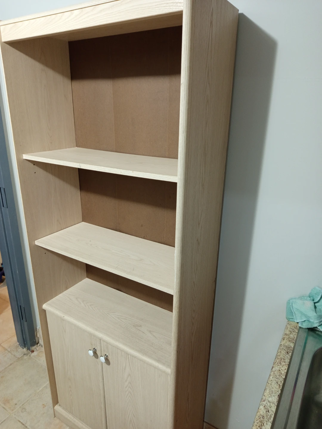 Light Wood Bookcase with Cabinet - photo 2