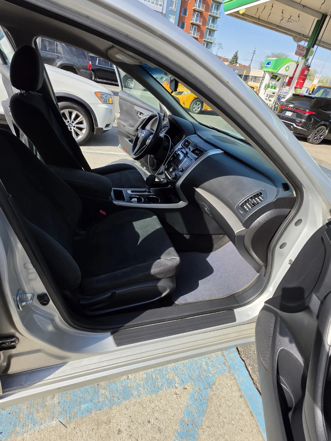 Silver Nissan Altima Sedan - photo 5