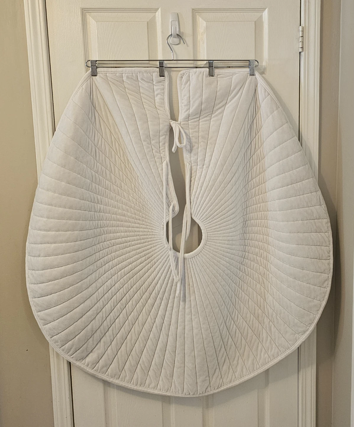 White Tahari Home Christmas Tree Skirt