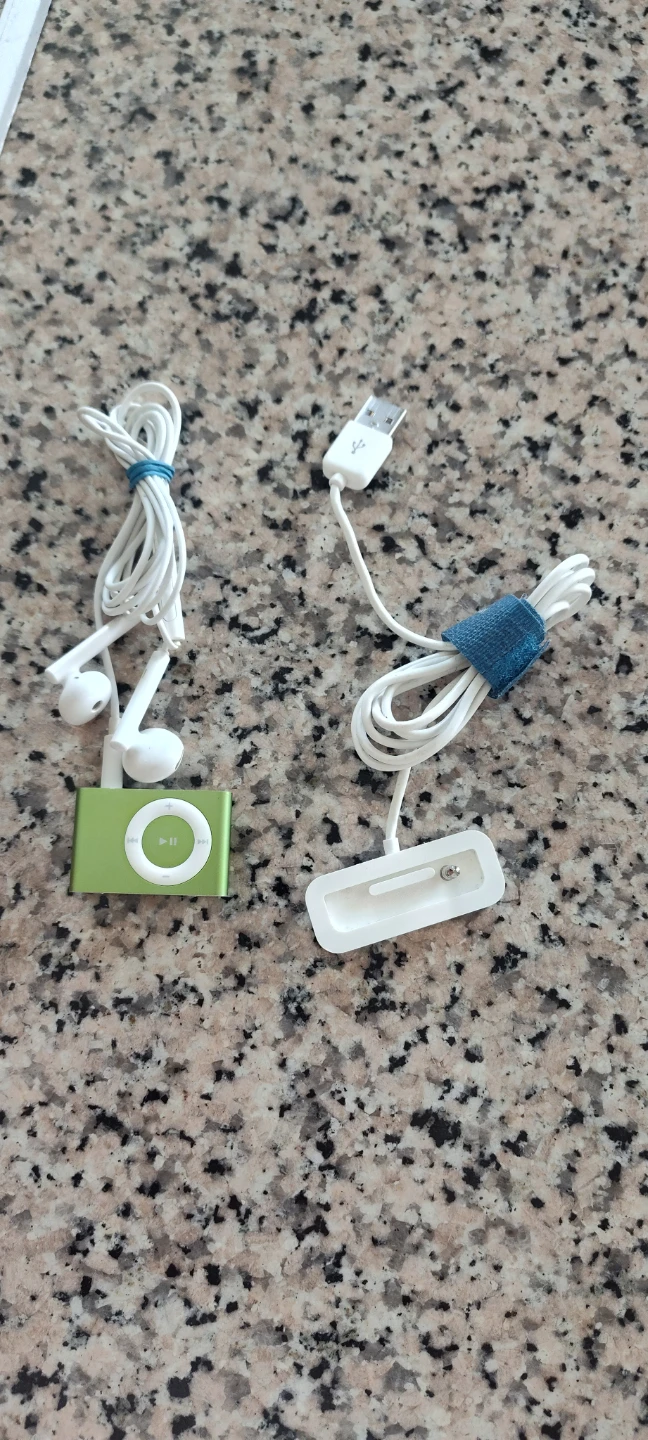 Apple iPod Shuffle Green - For Collectable