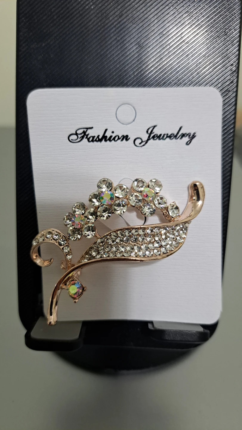 Fashion Jewelry Rose Gold Tone Brooch with Clear Crystals