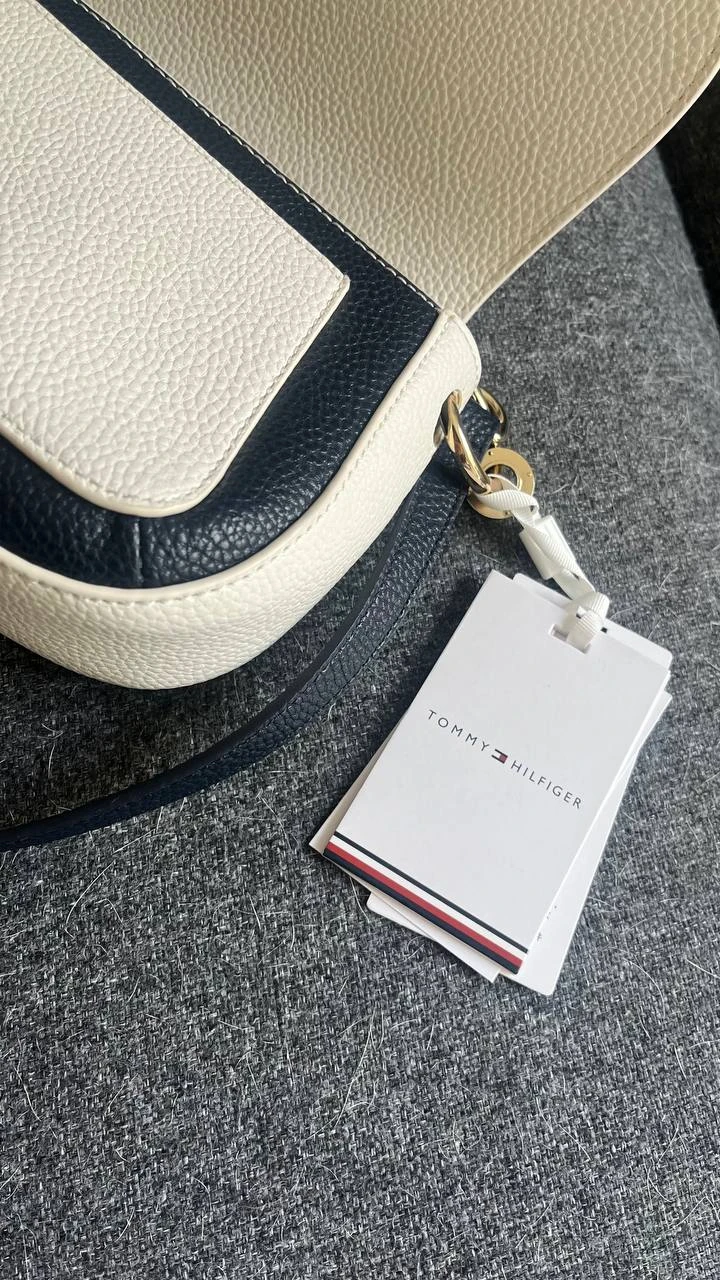 Tommy Hilfiger Emblem Flap Crossover Bag