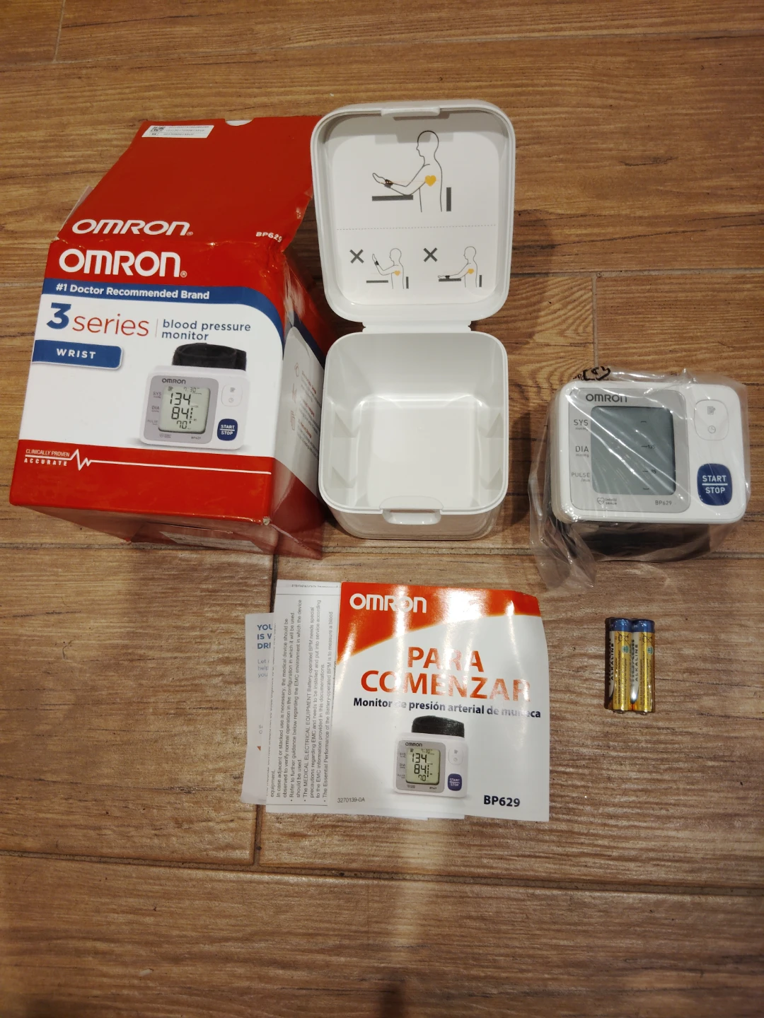 Omron 3 Series Wrist Blood Pressure Monitor BP629 - photo 2