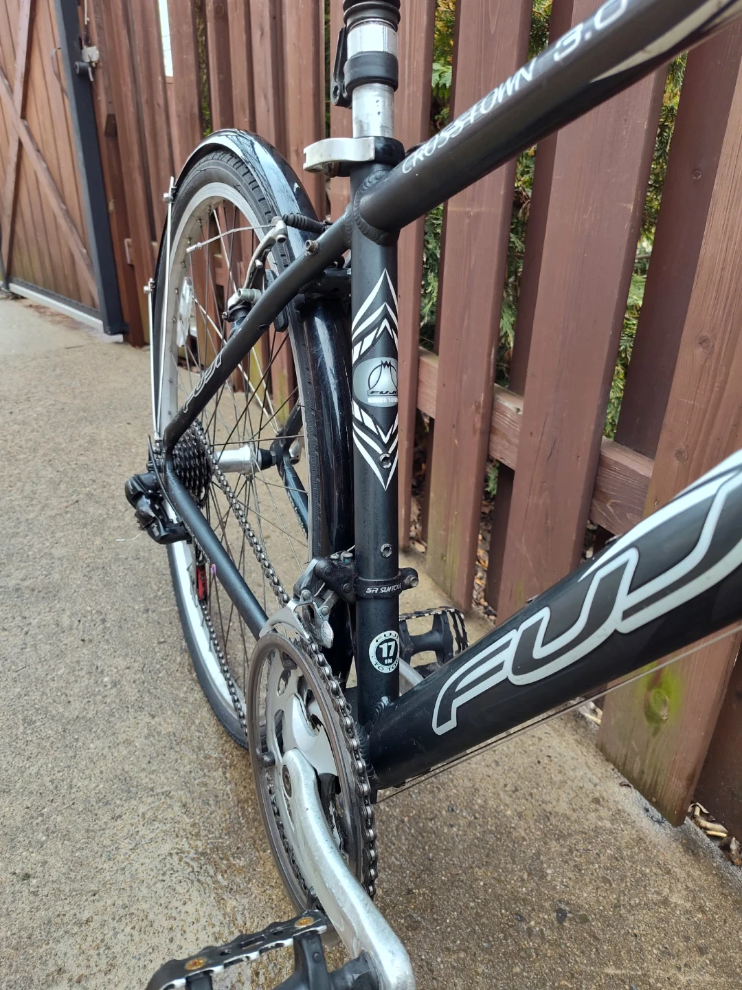 Good Condition Fuji Crosstown 3.0 bike - photo 4