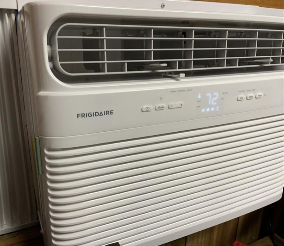 6,000Btu FRIGIDAIRE Remote Controlled AC Unit