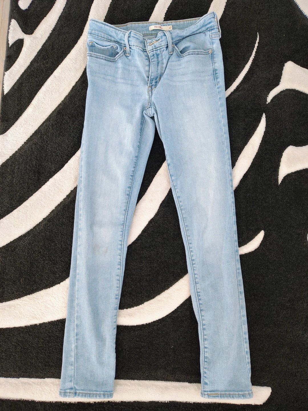 Levi's 711 Skinny Jeans Light Wash Women's Size 27
