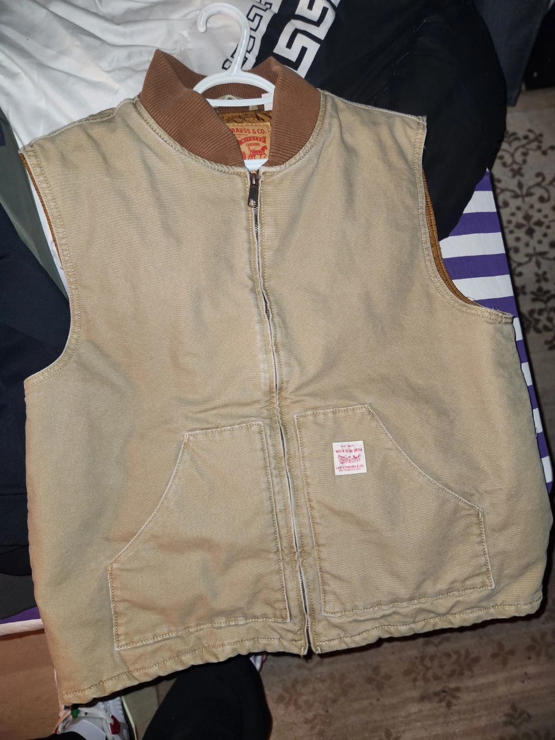 Levi Strauss & Co. Insulated Vest - photo 3