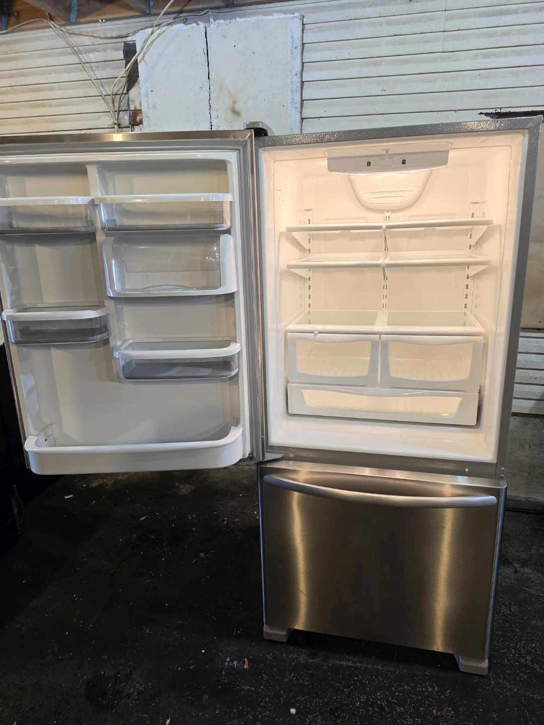 KitchenAid Bottom Freezer Refrigerator - Delivery Available - photo 3