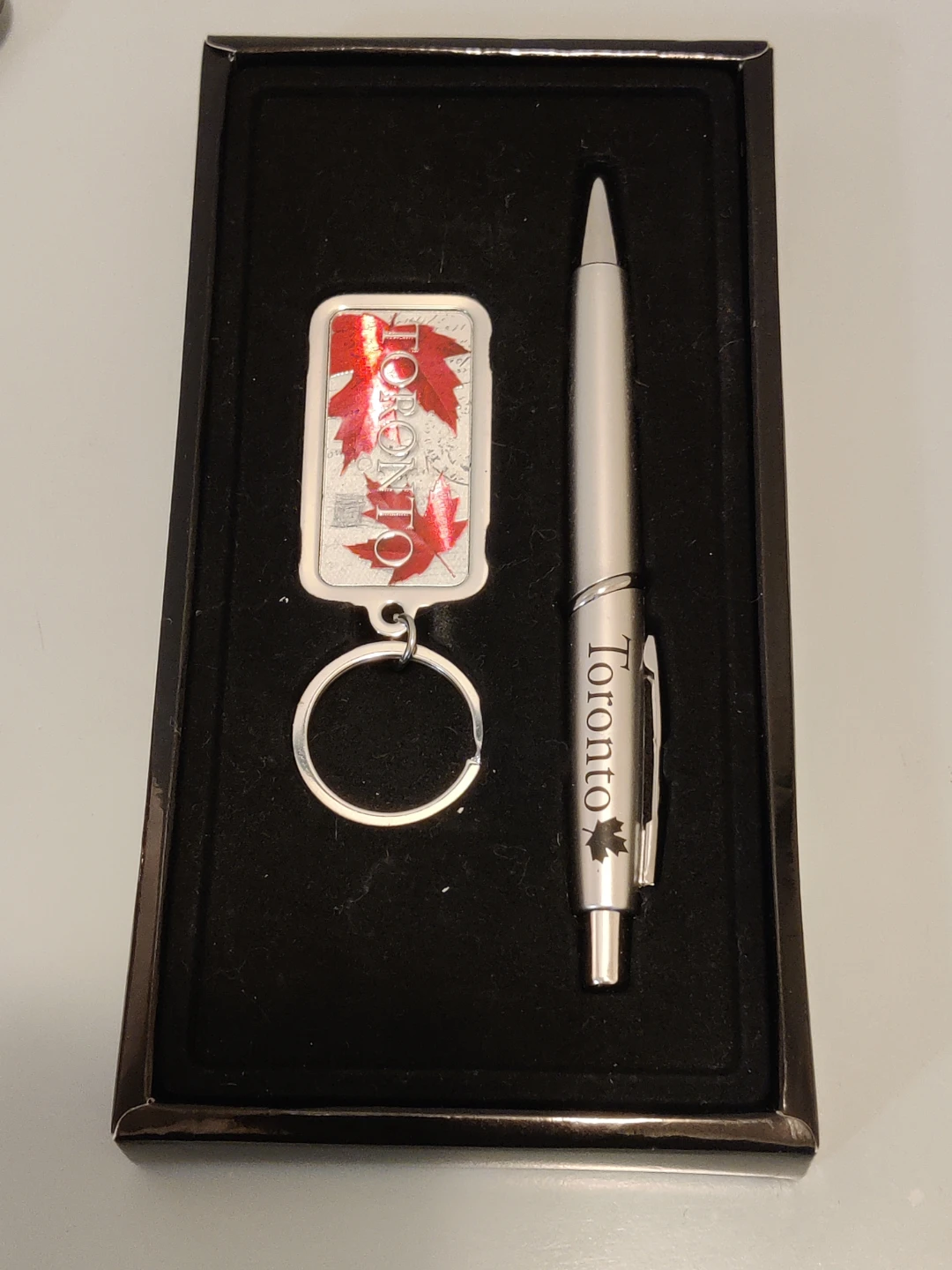 Toronto Souvenir Pen, Keychain, Spoon & Mug Set - photo 3