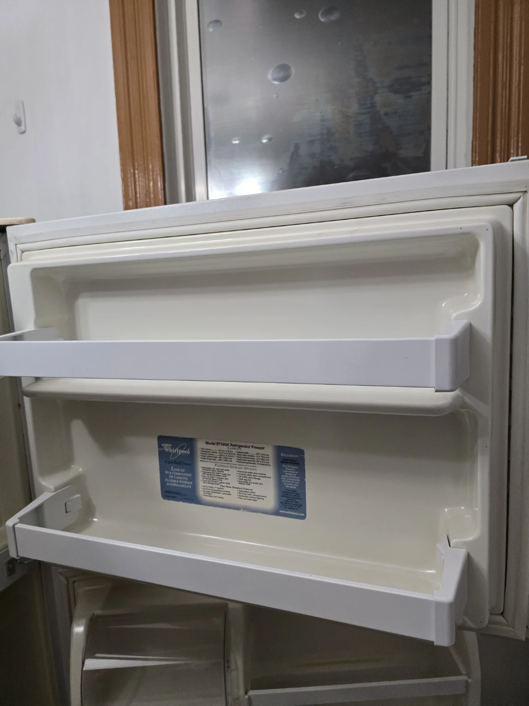 Whirlpool Refrigerator Freezer - photo 4