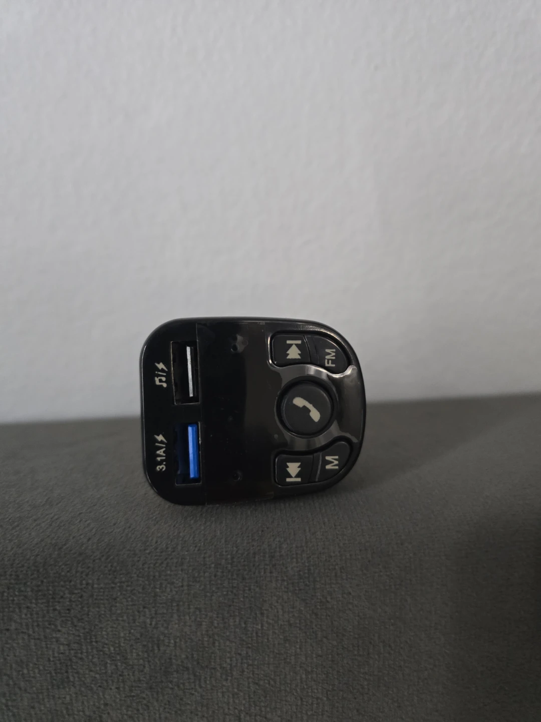 Black Bluetooth FM Transmitter Car Charger - photo 3