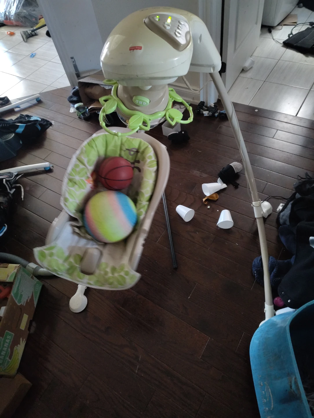 Fisher-Price Baby Swing - photo 2