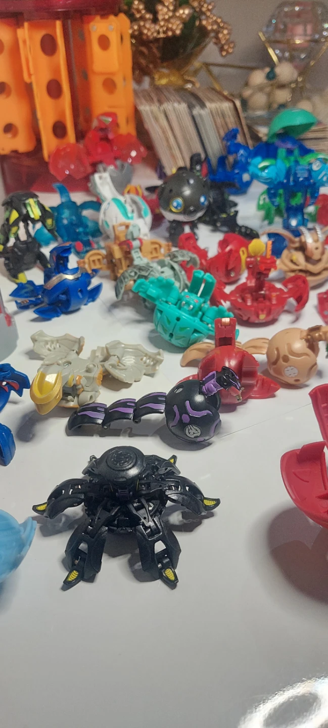 🔥 HUGE Bakugan Bundle + Launcher + Cards + EXTRAS 🔥 (Must See!) - photo 2