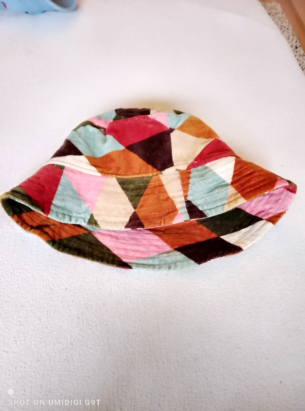 Velour Bucket Hat - Geometric Pattern