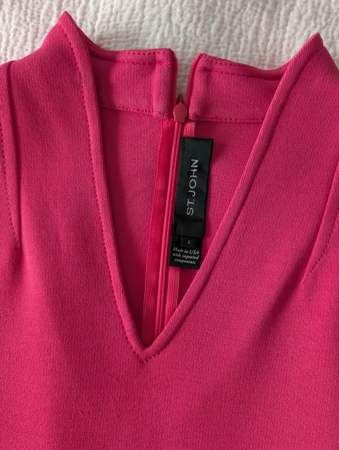 St. John Pink V-Neck Sheath Dress Size 8 - photo 5