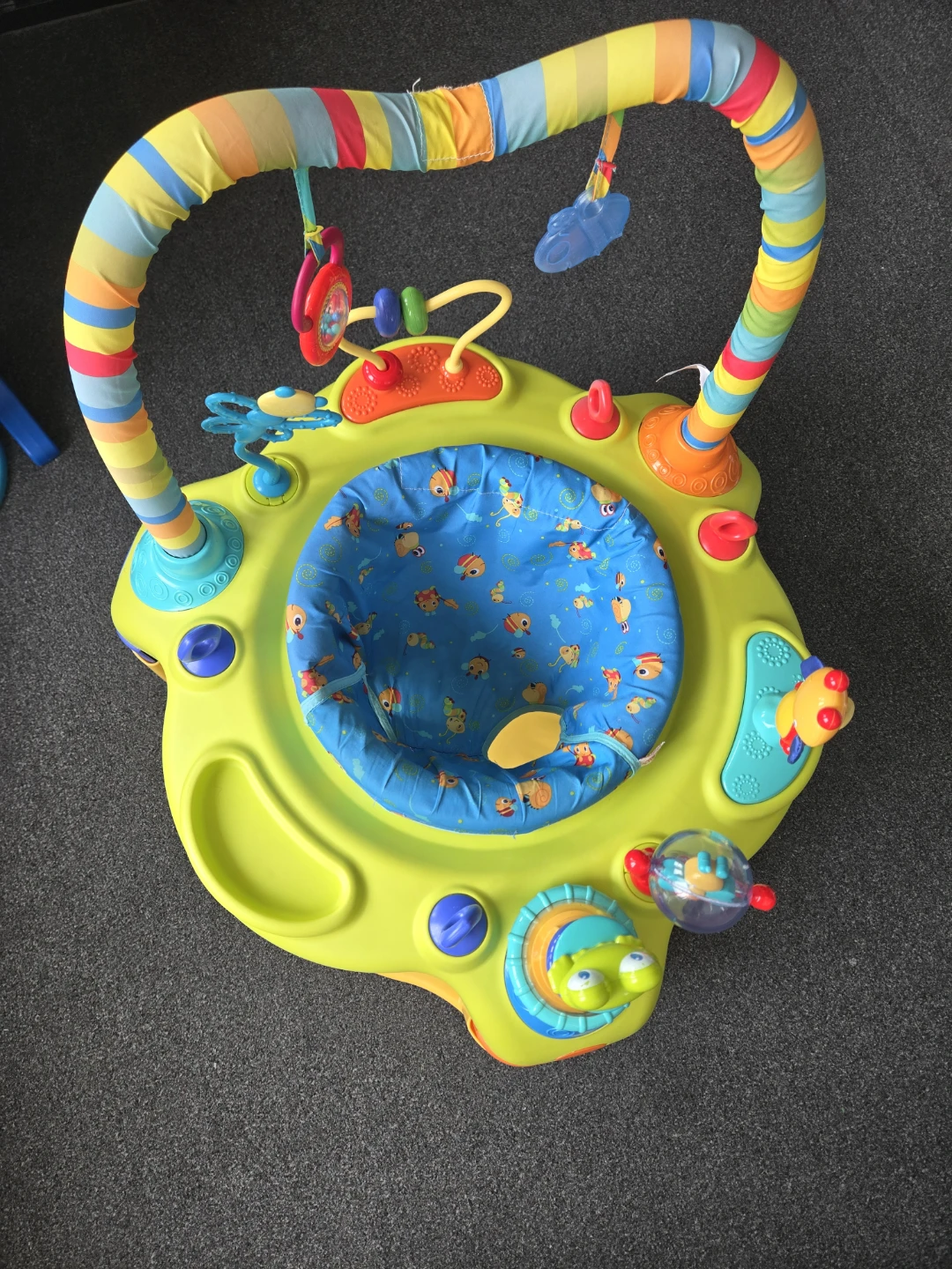 Bright Starts Bounce Around Activity Center