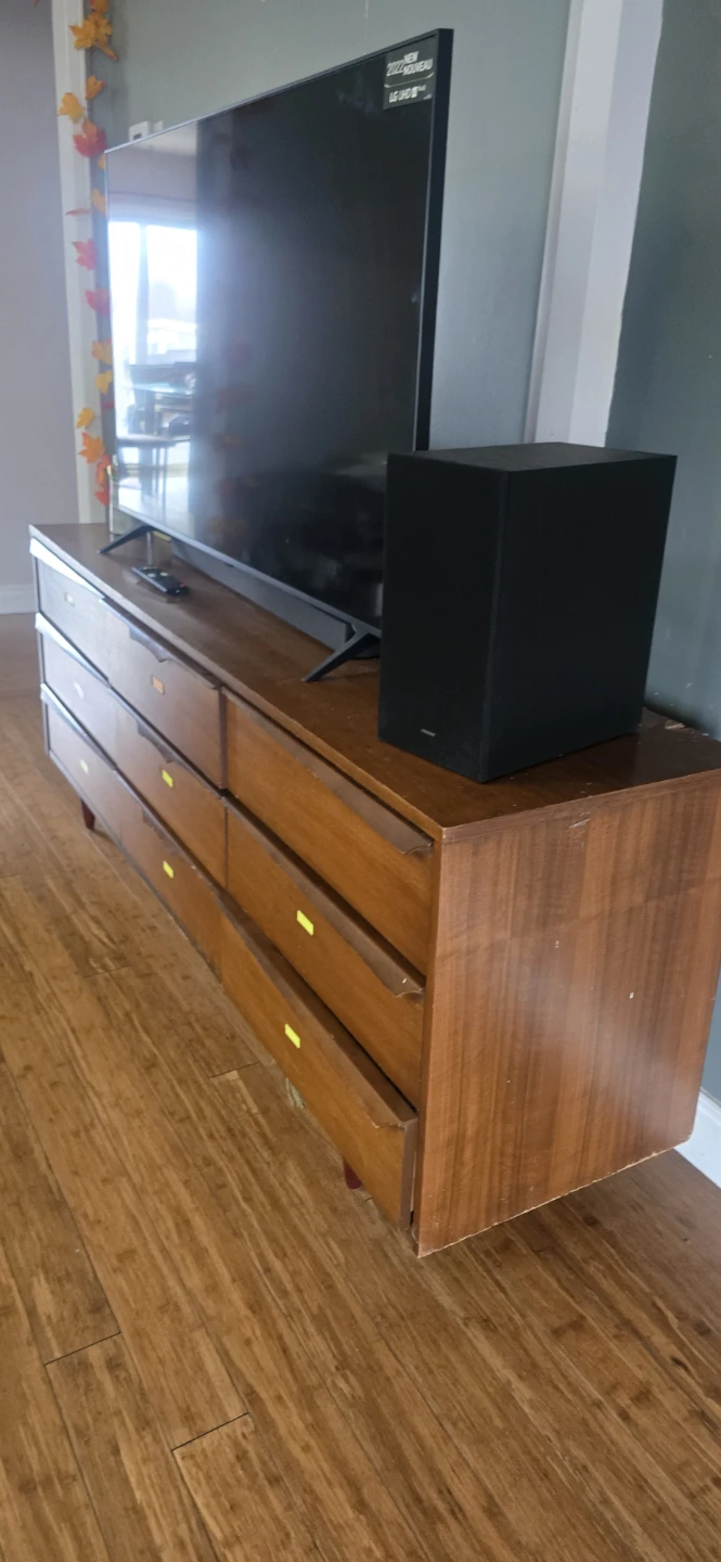 Mid-Century Modern 9-Drawer Dresser - photo 2