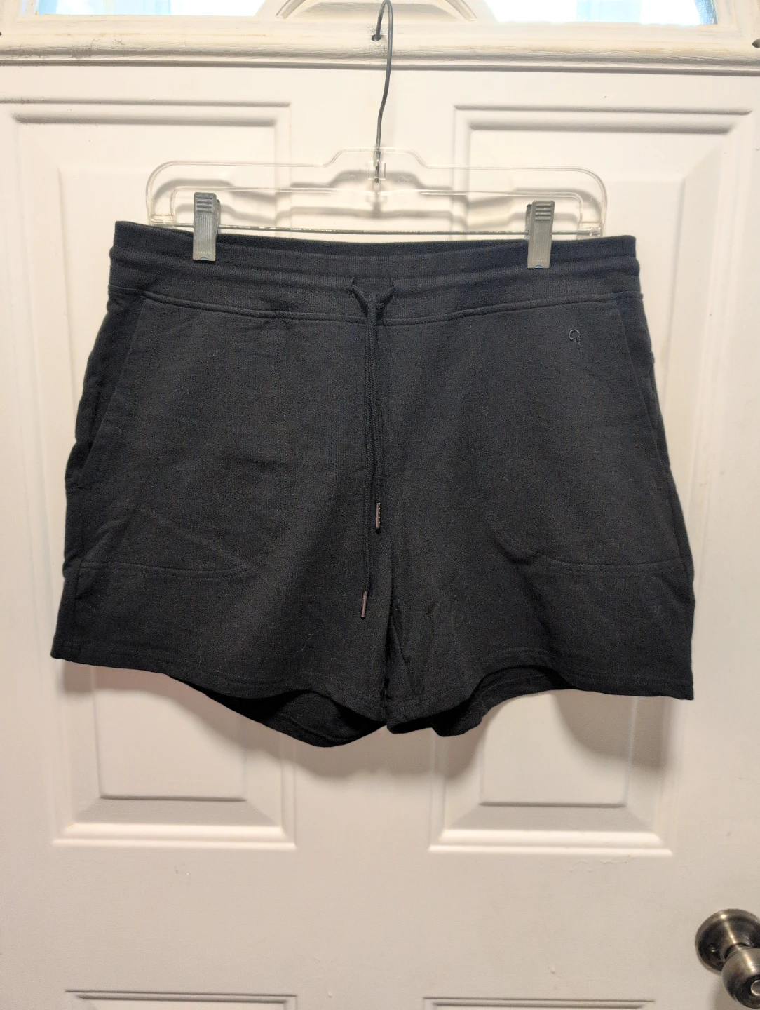 GapFit Black Athletic Shorts size L