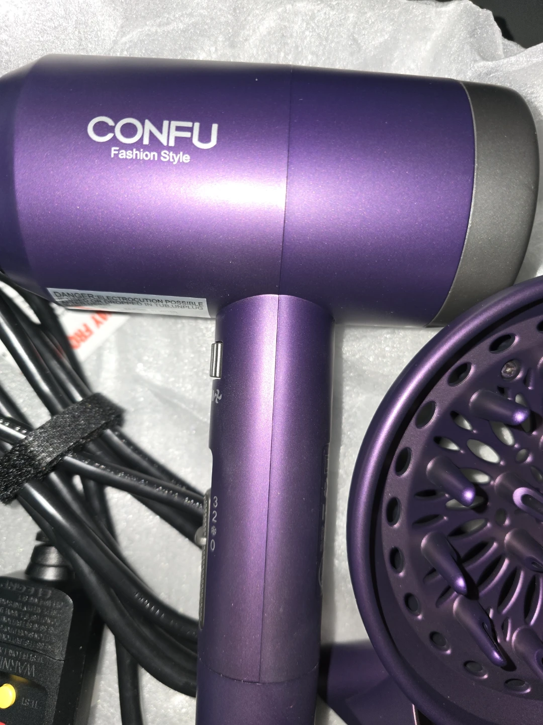 New CONFU Fashion Style Hair Dryer with Attachments - photo 5
