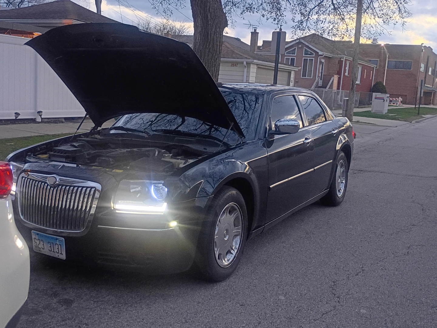 Black Chrysler 300 Sedan - photo 2